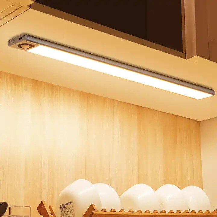 Led traka sa senzorom pokreta - 30 cm