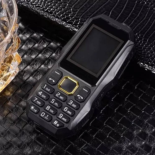 Land Rover S-008 – Robusni telefon za avanturiste